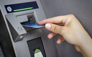 Tiền để trong thẻ ATM có bị mất?