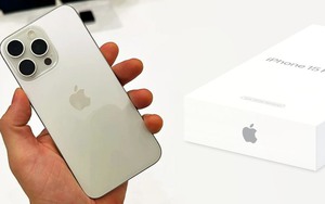 Apple bất ngờ mở bán iPhone 15 Pro Max hàng tân trang: Khác mỗi cái hộp, bù lại giá rẻ hơn 