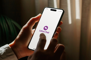 Review nhanh Lotus Chat, app chat 