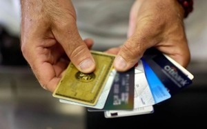 Phạt đến 100 triệu đồng, thậm chí 7 năm tù người dùng tài khoản ngân hàng có hành vi sau