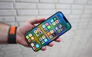 Chiếc iPhone từng khiến thị trường bùng nổ nay giảm kỷ lục hơn 12 triệu đồng
