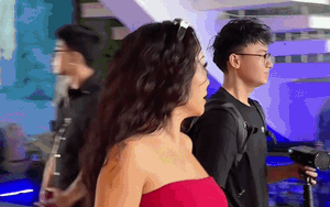 Ai đ&oacute; h&atilde;y ngăn Ốc Thanh V&acirc;n lại đi!