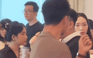 Mỹ nam Việt c&oacute; đ&ocirc;i mắt t&igrave;nh hơn vạn bức thư t&igrave;nh: Đẹp kh&ocirc;ng thể tin nổi, nh&igrave;n một c&aacute;i l&agrave; xi&ecirc;u l&ograve;ng