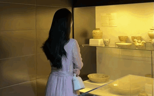 Kh&ocirc;ng m&ecirc; nổi mỹ nam Việt &ldquo;mặt b&uacute;ng ra ngoại t&igrave;nh&rdquo;: Sơ hở l&agrave; giở th&oacute;i sở khanh, đ&uacute;ng chuẩn cờ đỏ biết đi- Ảnh 9.