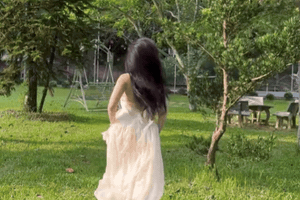 Vbiz t&igrave;m mỏi mắt mới thấy 1 b&agrave; mẹ 2 con trẻ như 18 tuổi, 4 năm kh&ocirc;ng đ&oacute;ng phim vẫn khiến cả triệu fan m&ecirc; mệt - Ảnh 5.
