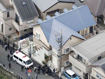 Từ tuổi thơ yên bình tới căn phòng kinh hoàng với 9 thi thể: Chân dung kẻ sát nhân máu lạnh gây rúng động Nhật Bản - Ảnh 3.