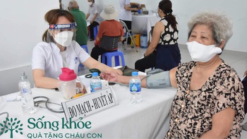 Người già mắc những bệnh gì thì không nên tiêm vắc-xin Covid-19? - Ảnh 6. Người già mắc những bệnh gì thì không nên tiêm vắc-xin Covid-19? - Ảnh 6.