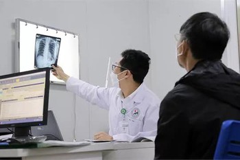 Hậu COVID - Khi nào cần đi khám và khám những gì? - Ảnh 1. Hậu COVID - Khi nào cần đi khám và khám những gì? - Ảnh 1.