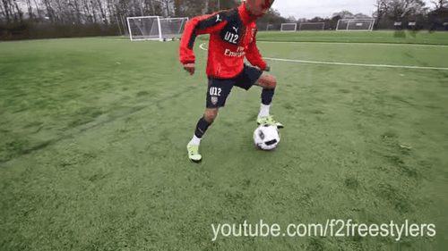 Omari Hutchinson - siêu sao tuổi 12 của Arsenal - Ảnh 2.