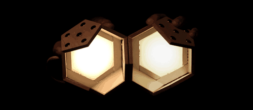 Chùm đèn tổ ong kết nối bằng nam châm không cần dây điện - Ảnh 4.