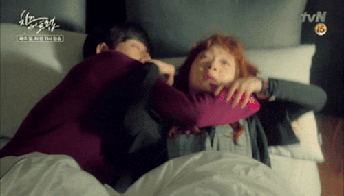 &ldquo;Cheese In The Trap&rdquo;: Ng&acirc;y ngất trước nụ h&ocirc;n &ldquo;giường chiếu&rdquo; l&atilde;ng mạn của Park Hae Jin - Ảnh 12.