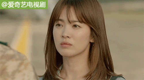 “Hậu Duệ Mặt Trời”: Song Joong Ki sướng phát hờn khi được Song Hye Kyo té lên người - Ảnh 21.