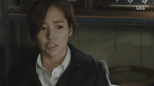 &ldquo;Remember&rdquo;: Hết bị bắn, Yoo Seung Ho lại bất ngờ ngất xỉu - Ảnh 16.