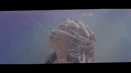 Lee Hi đ&aacute;ng y&ecirc;u trong MV đ&uacute;p t&aacute;i xuất giang hồ sau 3 năm - Ảnh 2.