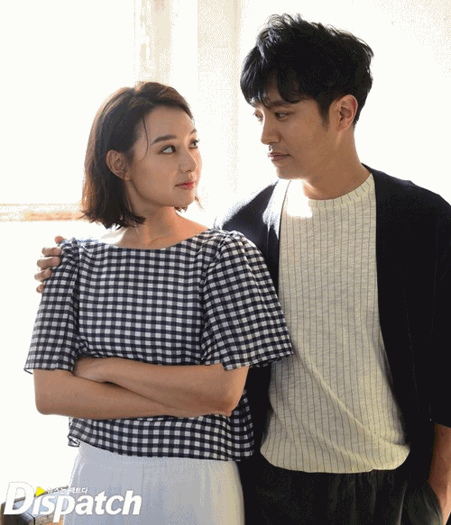 Loạt ảnh hậu trường đẹp như mơ của cặp đ&ocirc;i Yoon - Seo trong Hậu duệ mặt trời - Ảnh 21.