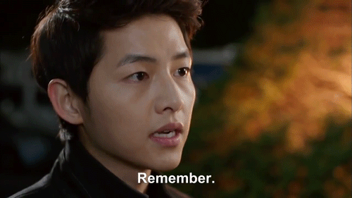 Và đây là 11 khoảnh khắc khiến người ta phát cuồng vì Đại úy Song Joong Ki - Ảnh 1.