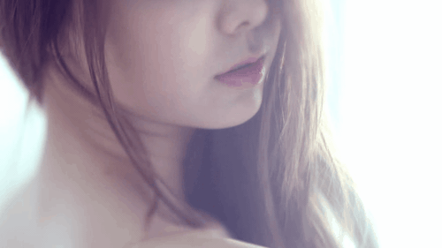 MV sexy trong mắt Kpop fan: &Acirc;u Mỹ gợi cảm - H&agrave;n Quốc rẻ tiền, phản cảm? - Ảnh 11.