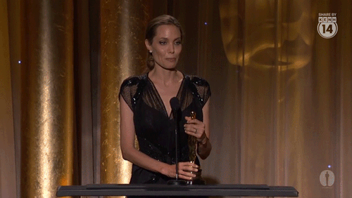 Clip: Angelina Jolie nén nước mắt kể về mẹ và những người phụ nữ kém may mắn trên thế giới - Ảnh 5.