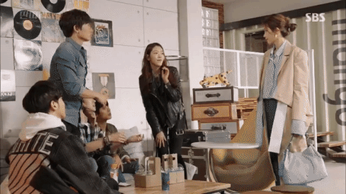 &ldquo;Entertainer&rdquo;: Ji Sung bất ngờ c&oacute; h&agrave;nh động th&acirc;n mật khiến Hyeri đỏ mặt - Ảnh 37.