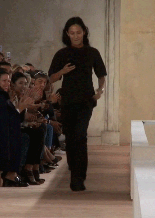 11 khoảnh khắc kh&ocirc;ng thể qu&ecirc;n của runway 2015 - Ảnh 6.