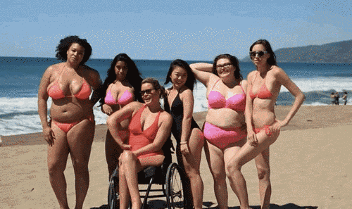 Khi c&aacute;c c&ocirc; n&agrave;ng b&igrave;nh d&acirc;n bắt chước si&ecirc;u mẫu bikini trang b&igrave;a tạp ch&iacute; hạng nhất - Ảnh 9.