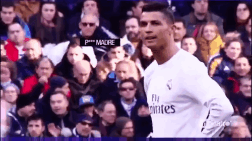 Gương mặt hằn học đáng sợ của Ronaldo khi đội nhà bị thủng lưới - Ảnh 1.