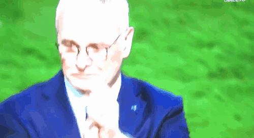 Thợ hàn Ranieri bật khóc nhìn Leicester City sắp hoàn tất câu chuyện cổ tích giải NHA - Ảnh 5.