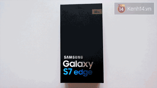 Mở hộp si&ecirc;u phẩm Galaxy S7 edge: qu&aacute; nhiều phụ kiện, n&ecirc;n bắt đầu bằng c&aacute;i g&igrave; đ&acirc;y? - Ảnh 1.