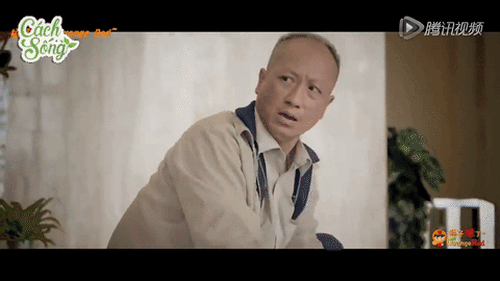 Clip: D&ugrave; bạn c&oacute; v&ocirc; t&acirc;m thế n&agrave;o, cha mẹ sẽ vẫn lu&ocirc;n chờ đợi để y&ecirc;u thương...  - Ảnh 2.