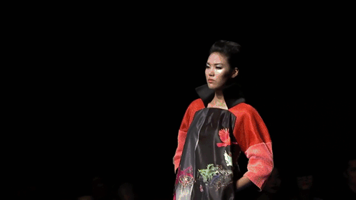 Xem c&aacute;c Hoa hậu - &Aacute; hậu Việt đi catwalk c&oacute; hơn T&acirc;n HHHV Pia? - Ảnh 6.