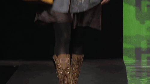 Xem c&aacute;c Hoa hậu - &Aacute; hậu Việt đi catwalk c&oacute; hơn T&acirc;n HHHV Pia? - Ảnh 13.