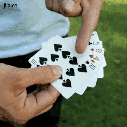 Những màn ảo thuật với lá bài khiến bạn không tin nổi vào mắt mình - Ảnh 3.
