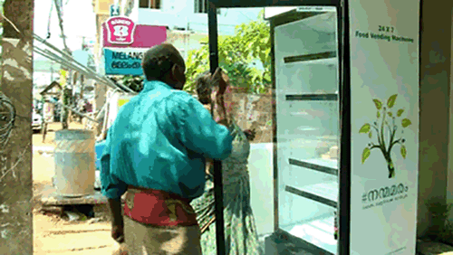 Tủ lạnh từ thiện tặng đồ ăn cho người vô gia cư ở Ấn Độ - Ảnh 5.