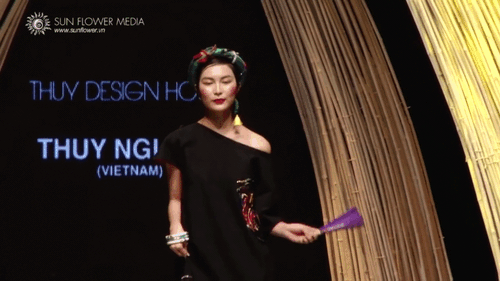 Tuần lễ thời trang quốc tế Việt Nam: Bỏ lỡ những điều n&agrave;y th&igrave; quả l&agrave; ph&iacute;! - Ảnh 6.