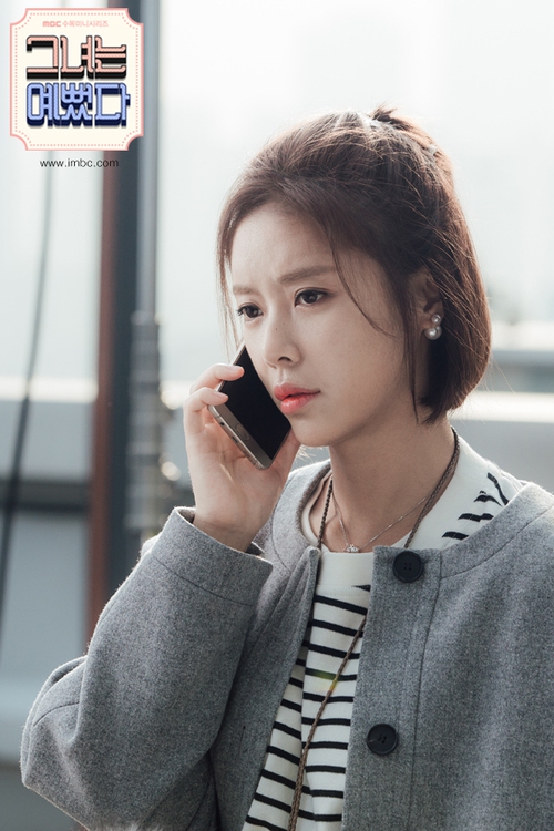She Was Pretty phiên bản Việt vừa tung hình ảnh đầu tiên, An Chi của Lan Ngọc đã bị chê trang điểm và quần áo quá đà - Ảnh 5. She Was Pretty phiên bản Việt vừa tung hình ảnh đầu tiên, An Chi của Lan Ngọc đã bị chê trang điểm và quần áo quá đà - Ảnh 5.