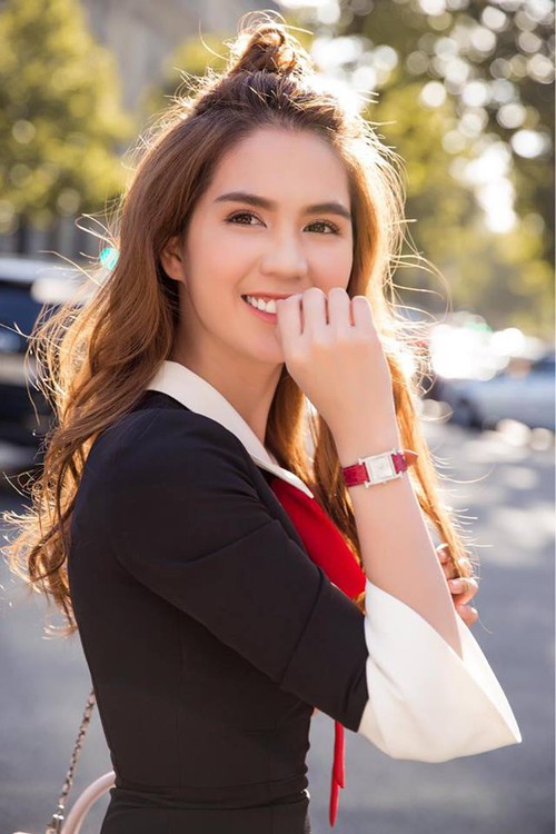 Bạn có nhận ra: lần đầu tiên suốt ngần ấy năm qua Ngọc Trinh để tóc ngắn! - Ảnh 4. Bạn có nhận ra: lần đầu tiên suốt ngần ấy năm qua Ngọc Trinh để tóc ngắn! - Ảnh 4.