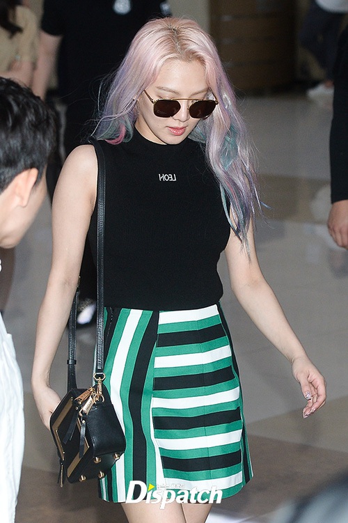 Gigi Hadid, Chan Yeol, Pony và loạt sao nổi tiếng đều nhuộm tóc hồng, còn bạn thì sao? - Ảnh 5. Gigi Hadid, Chan Yeol, Pony và loạt sao nổi tiếng đều nhuộm tóc hồng, còn bạn thì sao? - Ảnh 5.
