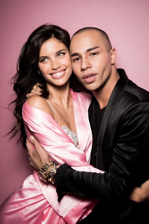 Lần đầu tiên trong lịch sử Victorias Secret Show kết hợp cùng một nhà mốt khác, và đó là Balmain - Ảnh 2. Lần đầu tiên trong lịch sử Victorias Secret Show kết hợp cùng một nhà mốt khác, và đó là Balmain - Ảnh 2.