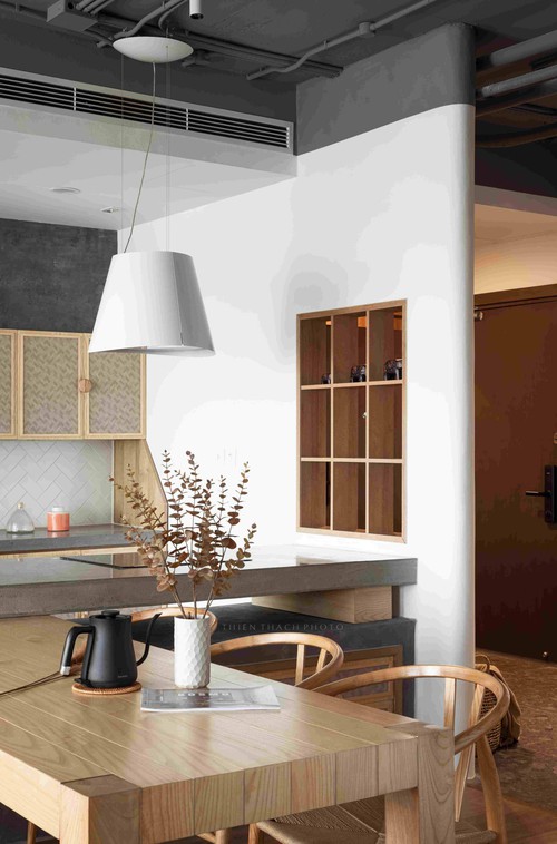 Chi 700 triệu, cặp đôi mang cả đồng quê vào căn hộ 120m2, nhìn bếp mà muốn nấu nướng cả ngày - Ảnh 4. Chi 700 triệu, cặp đôi mang cả đồng quê vào căn hộ 120m2, nhìn bếp mà muốn nấu nướng cả ngày - Ảnh 4.