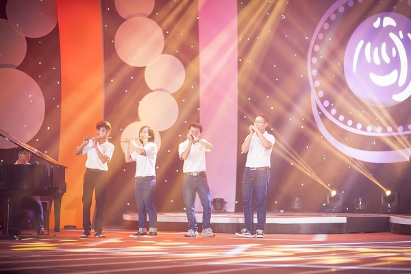 gala-duong-len-dinh-olympia-2015-15-nam-lan-toa-va-gan-ket (2)-ac3d6