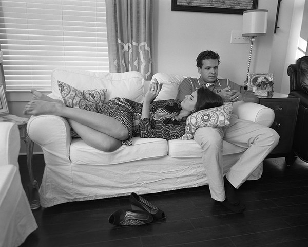 portraits-holding-devices-removed-eric-pickersgill-10-10202