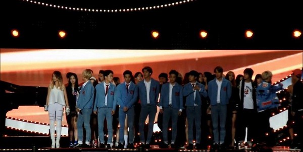 151019musicEXO210-e6297