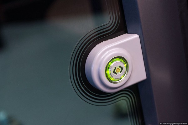 a-closer-look-at-the-door-mechanism-c36df