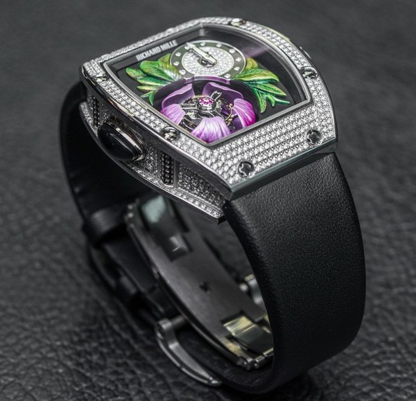 Richard-Mille-RM-19-02-Tourbillon-Fleur-aBlogtoWatch-7-dfeba