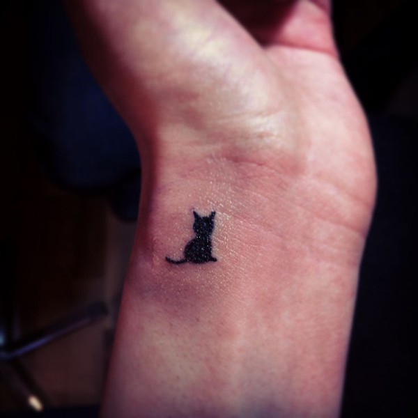 4 Hình xăm nhỏ đơn giản cho các bạn nuôi mèo  Tatuagens minimalistas 13  tatuagens Idéias de tatuagem pequenas