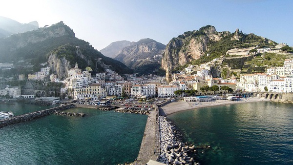 amalfi-bay-italia-by-irus-1451329376571.jpg