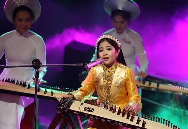Chầu văn - Vũ kh&iacute; sắc b&eacute;n của loạt th&iacute; sinh TV Show Việt - Ảnh 9.