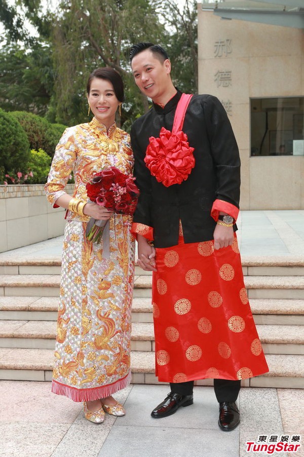 151228starhohanhnhi.jpg
