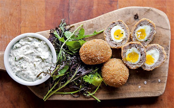 Scotch egg: Món ăn xứ Anh Quốc mà ăn với cơm lại rất ngon - Ảnh 3.