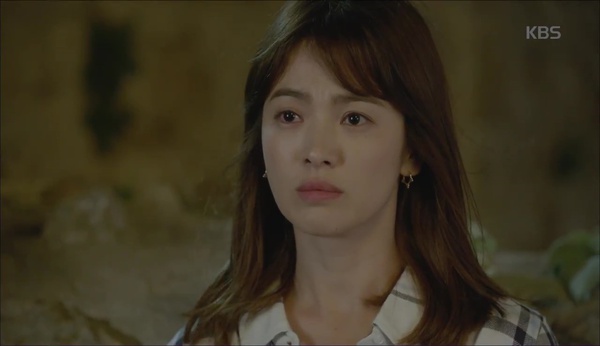 &ldquo;Hậu Duệ Mặt Trời&rdquo;: Vừa tho&aacute;t cửa tử, Song Hye Kyo v&agrave; Song Joong Ki lại xa nhau - Ảnh 5.